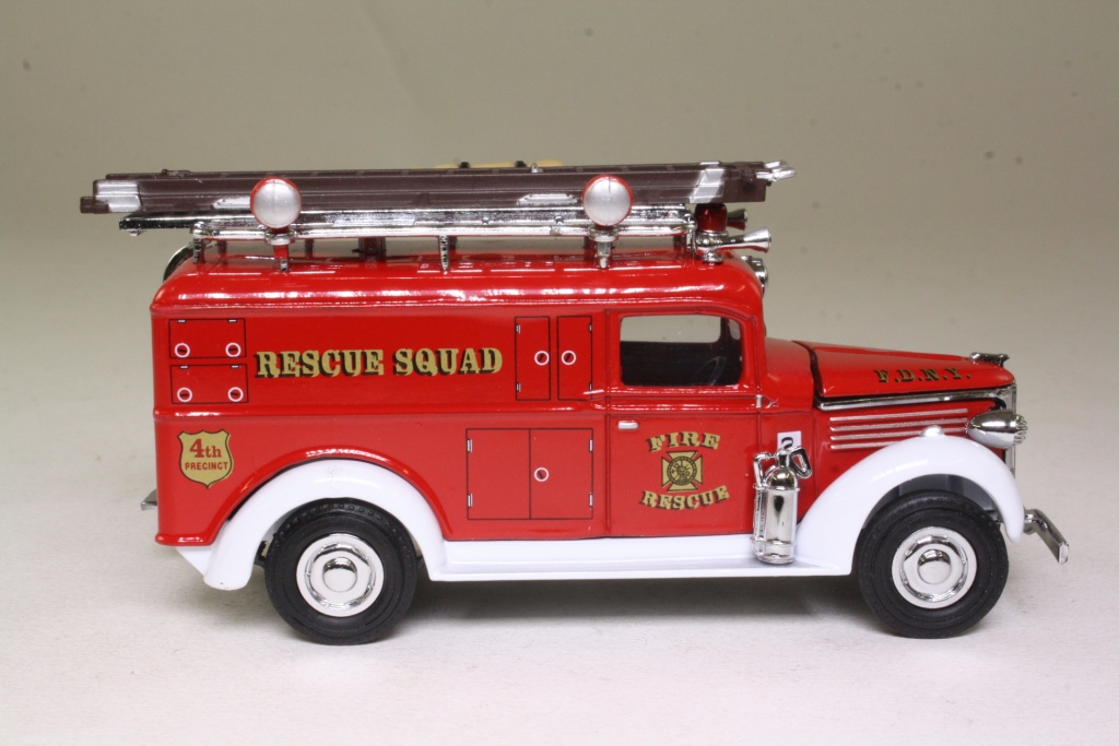 Matchbox Collectibles YFE10; 1937 GMC Van; Rescue Squad